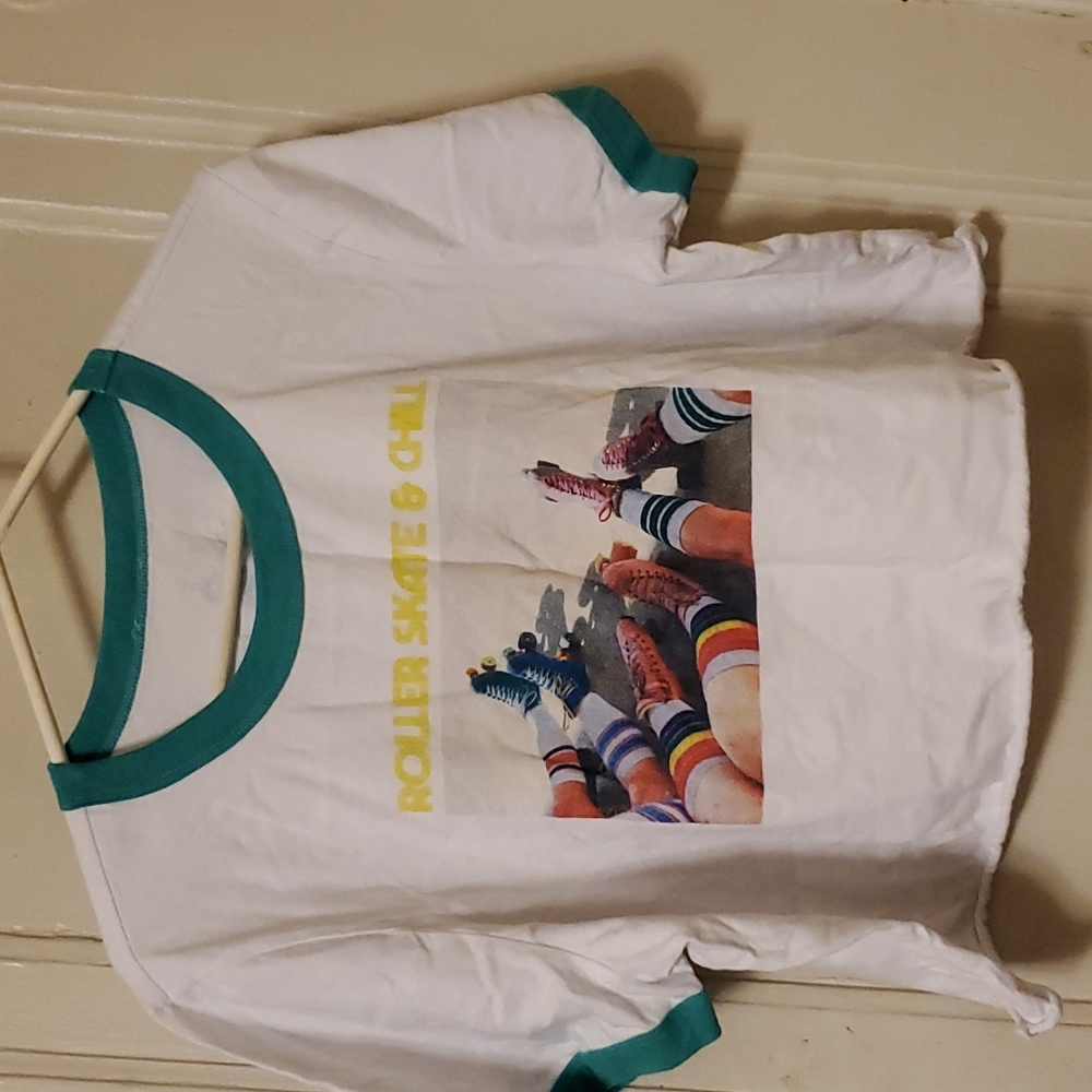 Forever 21 plus crop moxi skate top